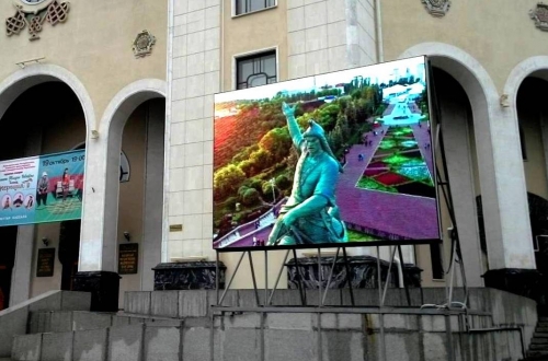 светодиодный видеоэкран для башкирского драматического театра